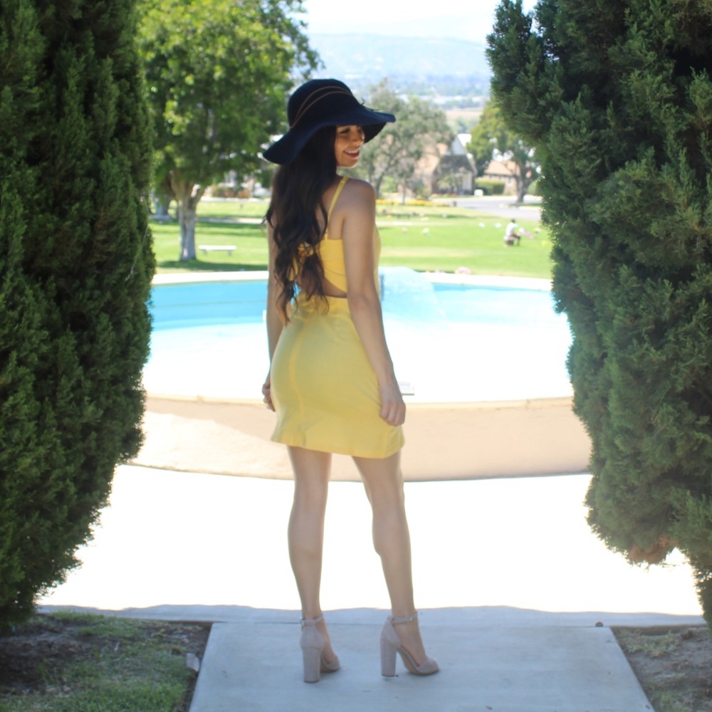 🌸 Yellow Sun Dress 🌸